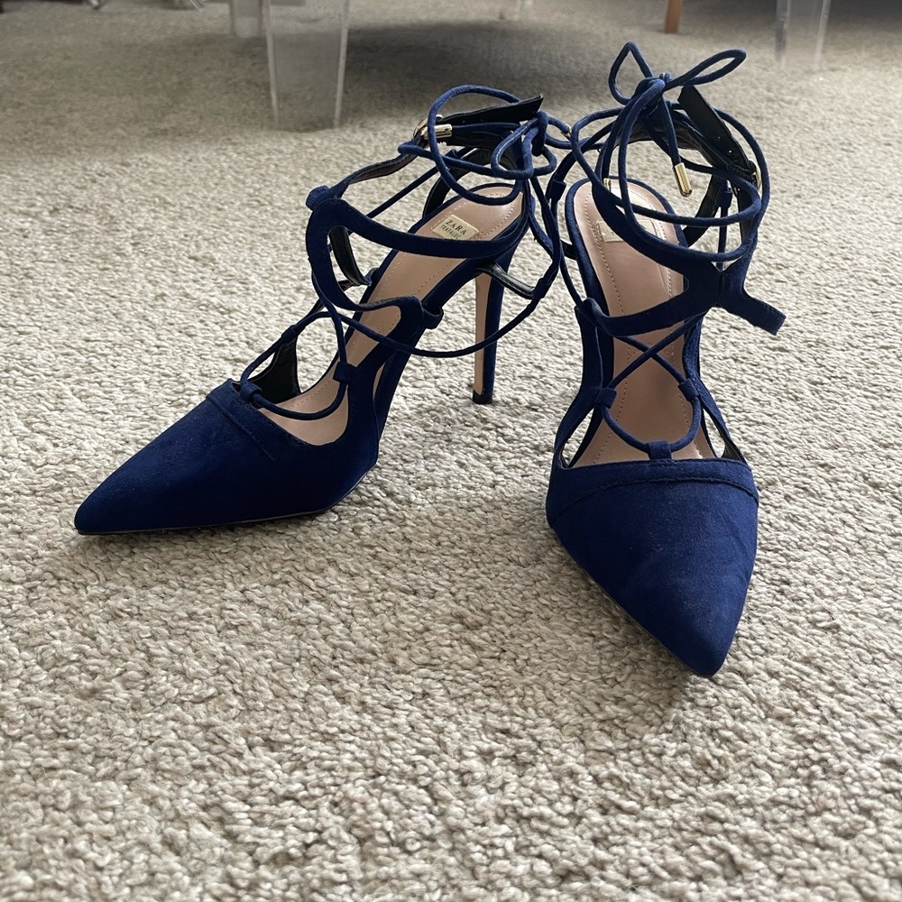 ZARA Navy blue pump heels